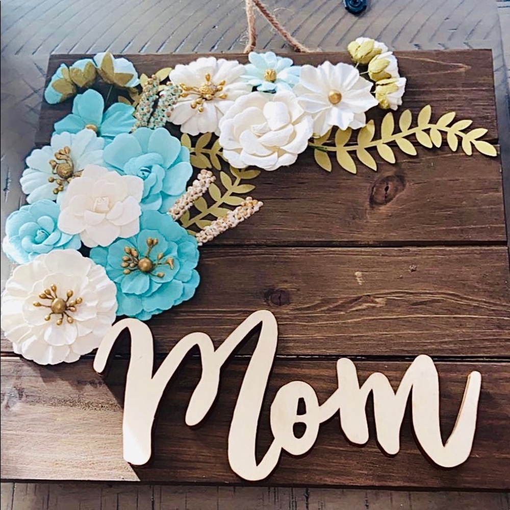 Beautiful Floral Wall Decor